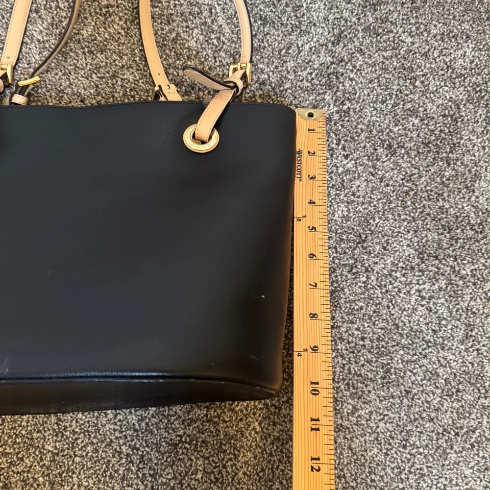 Michael Kors Jet Set Travel Black Shoulder Leather Bag